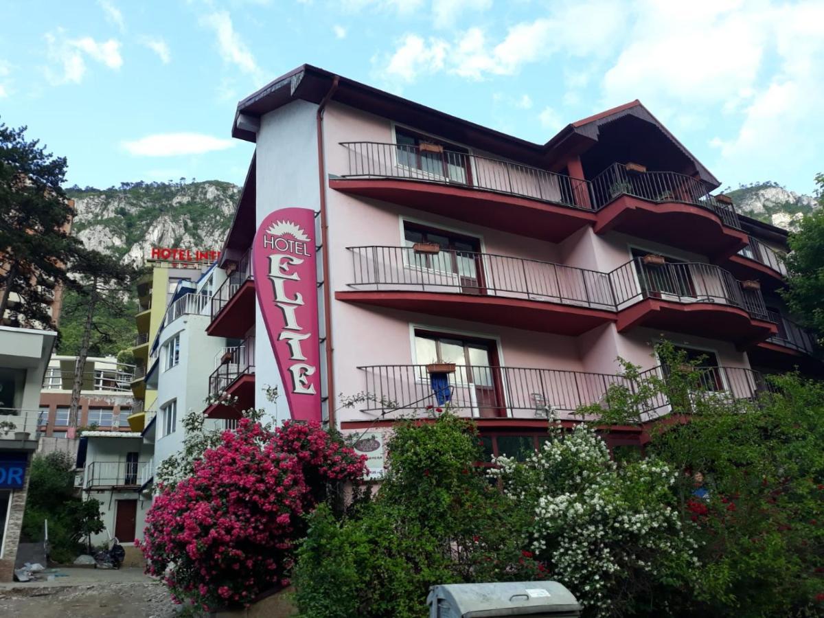 Hotel Elite Băile Herculane Exteriör bild